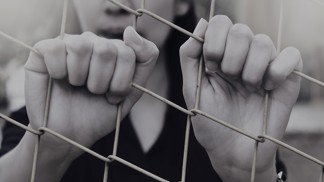 Zrůdná sériová vražedkyně Shelly Knotek: Vlastní dcery nutila žít v psí boudě