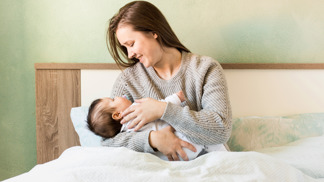 Matky podle horoskopu: Která 3 znamení zvěrokruhu jsou specialistkami na nevyžádané rady?