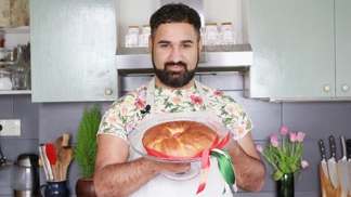 Velikonoční pečení trochu jinak: Vyzkoušejte úžasný věnec od Pavla Berkyho z MasterChefa