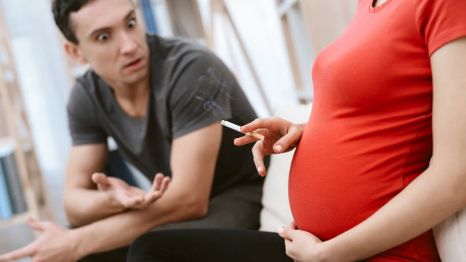 David (34): Zjistil jsem, co dělá moje těhotná přítelkyně za mými zády. Je mi z toho zle