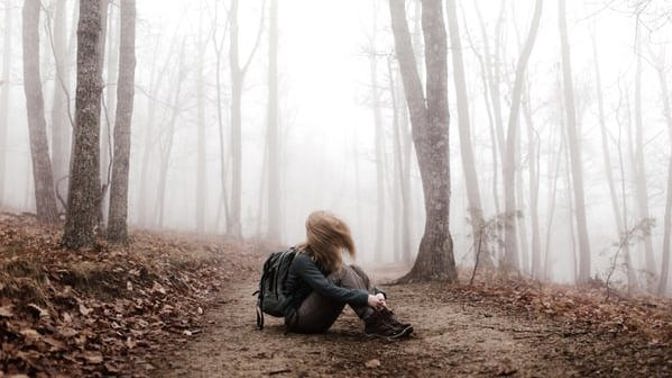 Romana (23): Po mámině smrti jsem hledala útěchu v lese. Málem mě to stálo život