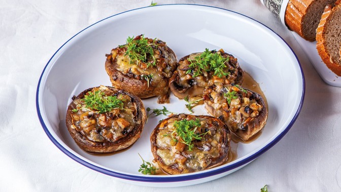 Plněné žampiony s tvarůžky a řeřichou: Výborný předkrm pro jarní dny