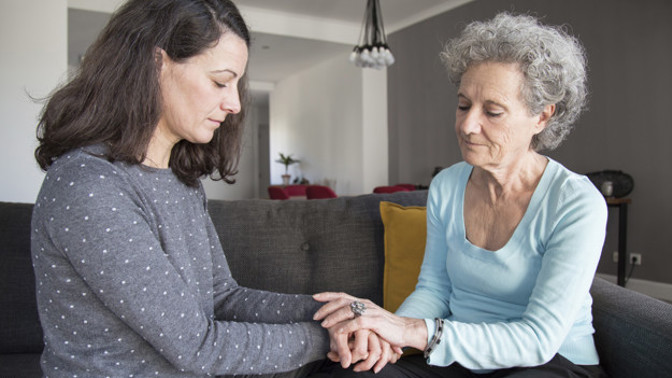 Viktorie (28): Matka neodpustila otci, dokud žil. Teď ji pronásleduje ze záhrobí