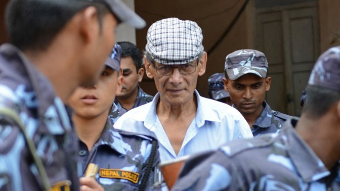 Chales Sobhraj alias Had: Skutečný příběh vraha, který policii vždy proklouznul mezi prsty