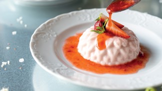 Jahodová panna cotta: Připravte si italský dezert, který projasní vaše dny
