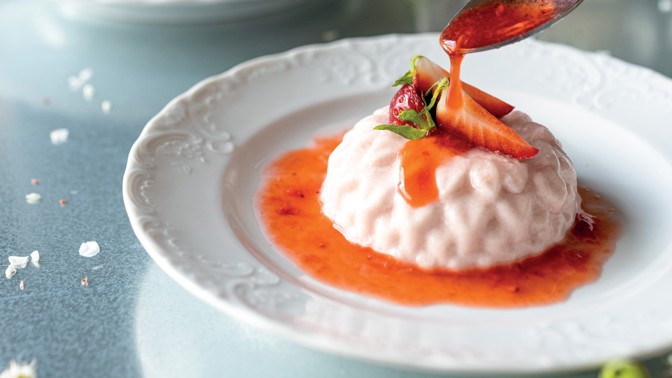 Jahodová panna cotta: Připravte si italský dezert, který projasní vaše dny