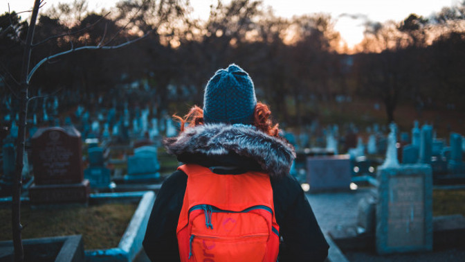 Uršula (25): Objevila jsem hrob tří sester. Když jsem chtěla odhalit příčinu jejich smrti, stalo se něco děsivého