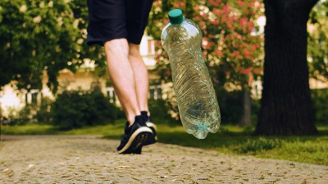 Házejte odpad tam, kam patří. Protože to je normální