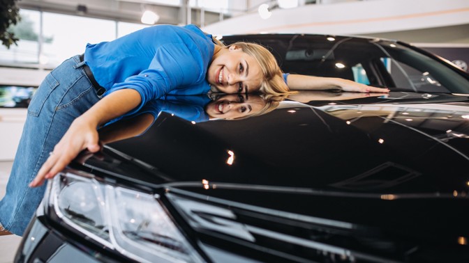 3 znamení zvěrokruhu, která milují rychlá auta a ráda se jimi chlubí