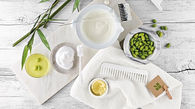 Pečujte o své vlasy profesionálně, ale doma. Pomůže vám Rohlik.cz