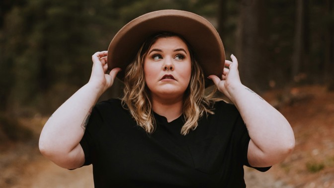 Nela (32): Manžel se do mě naváží kvůli nadváze. Jenže jsem doma na všechno sama a funguju jen díky cukru