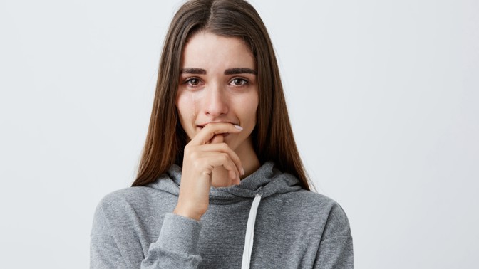 PORADNA: Kvůli covidu se bojím chodit mezi lidi. Jak pracovat se strachem, radí psycholožka Samsonová