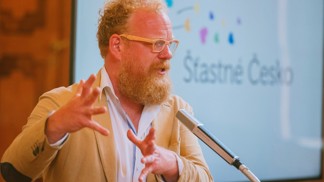 Štěstí a wellbeing Čechů a Češek v roce 2020: I přes pandemii jsme zůstali šťastní