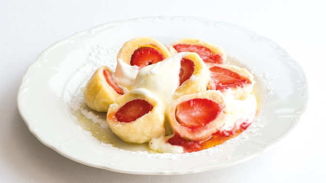 Tvarohové jahodové knedlíky: Lahodná a rychlá sezónní pochoutka