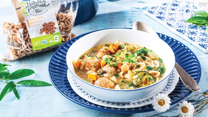 Letní variace polévky minestrone: Klasika italské kuchyně trochu jinak