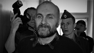 Podivínský historik Anatoly Moskvin: Vykopával z hrobů mrtvoly dívek a dělal z nich panenky