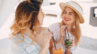 3 znamení zvěrokruhu, která nikdy neodmítnou pozvání na lahodný letní koktejl