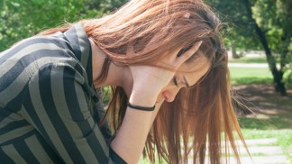 Alice (28): Pět let jsem se obětovala pro zahořklou tetu. Její závěť byla výsměchem a ponížením