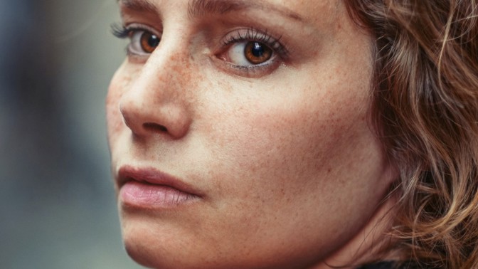 Julie (37): Ze zoufalství jsem chtěla skočit z okna. Tehdy mě ale poprvé koplo miminko