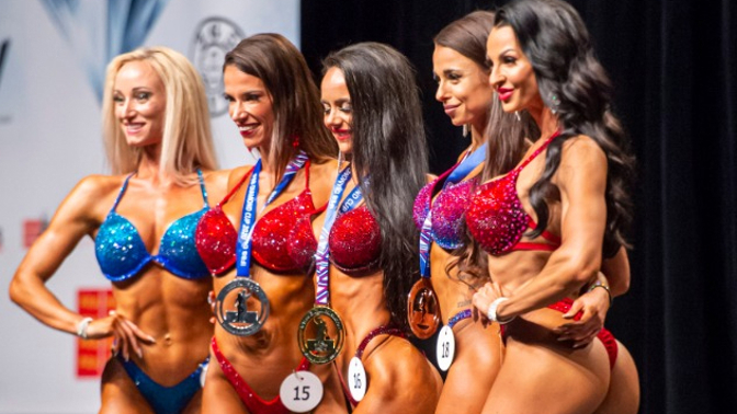 Pražský Hilton po roce opět hostí IFBB DIC Diamond Cup Praha 2021, tahákem bude soutěž párů