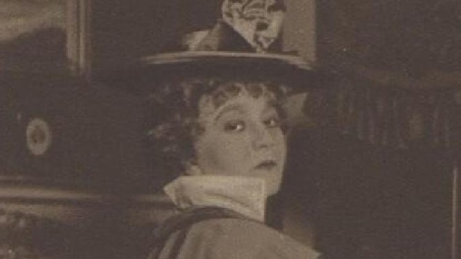 Drahé tety a já: Herečku Eva Svobodovou odnaučili kouřit komunisté