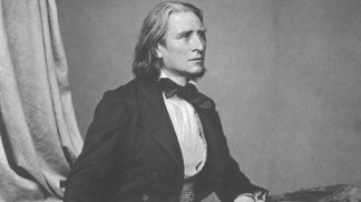 Rvačky o kadeře a doutníky v dekoltu aneb Jak pianista Ferenc Liszt pobláznil publikum