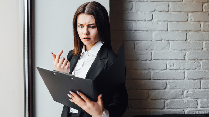 Johana (31): Kamarádka mi dohodila práci a já ji nechtěla zklamat. Kvůli tomu mi teď nemůže přijít na jméno