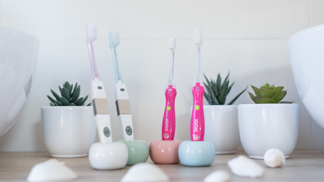 Nechte na své zuby působit proces ionizace. Zatočí s plakem a ušetří vás bolesti