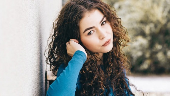 Denča (23): U přítele doma se po nocích dějí podivné věci. Jediný, koho to rozhodilo, jsem byla já