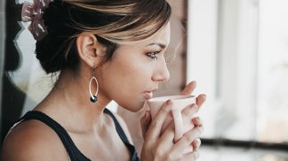 Laura (27): V naší ulici stojí prokletý dům, kde se stalo nejedno neštěstí. Manžel teď přišel se šíleným nápadem