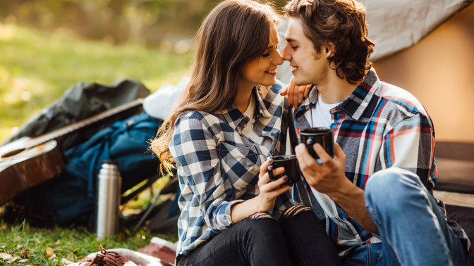 Edita (24): Během stanování jsme se s přítelem pokusili pomilovat. Pobavili jsme tím půlku kempu