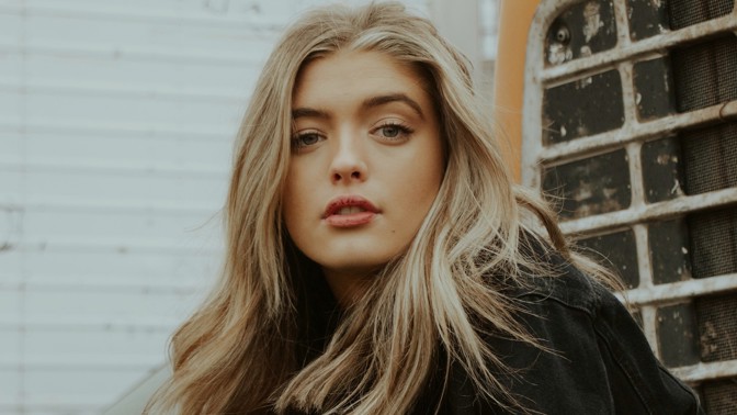 Pavlína (19): Mamka mi vždycky tvrdila, že strašidla neexistují. Na vlastní kůži se ale měla přesvědčit o opaku