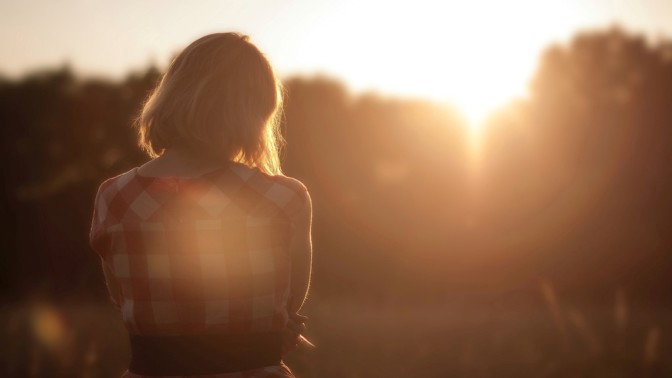 Adéla (32): Zahlédla jsem u nás na vsi divného člověka. Běhá mi mráz po zádech, když si uvědomím, kdo to nejspíš byl