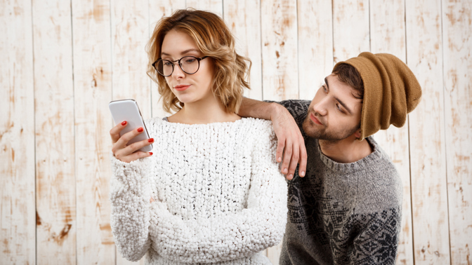 Jirka (30): Přítelkyně se zhlédla v šílených cvičebních plánech na sociálních sítích. Začíná mít vážné zdravotní potíže