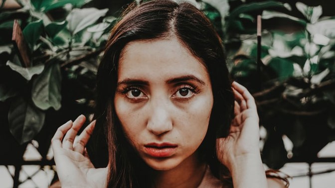 Ingrid (24): V polorozpadlém domě jsem zahlédla střípek minulosti. Vyděsilo mě to k smrti