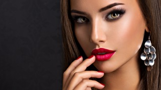 Ženy podle horoskopu: 4 znamení zvěrokruhu, která kvůli lásce klidně zradí své přátele