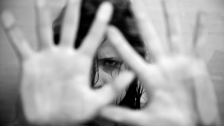 Můžeme zemřít strachy? Pod vlivem hrůzy se v lidském těle dějí neobyčejné věci