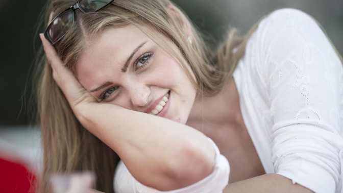 Monika (27): Nachytala jsem šéfa při hrátkách s uklízečkou. Využila jsem toho ve svůj prospěch