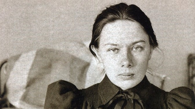 První dámy Sovětského svazu: Leninova žena si neuměla přišít ani knoflík, Stalin měl tichou domácnost