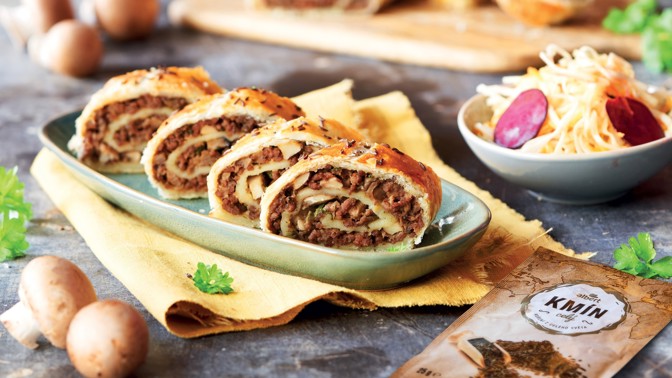 Slaný houbový závin s mletým masem: Originální rychlá večeře