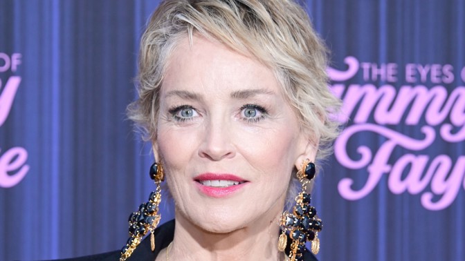 Sharon Stone se bojí o maminku: Skolila ji nemoc, která kdysi herečku obrala o sedm let života