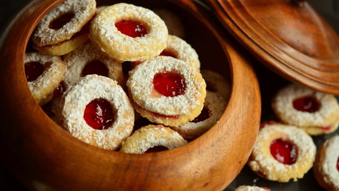 Linecké cukroví: Původní recept pochází z roku 1653, jak tuto ozdobu Vánoc připravujeme dnes?