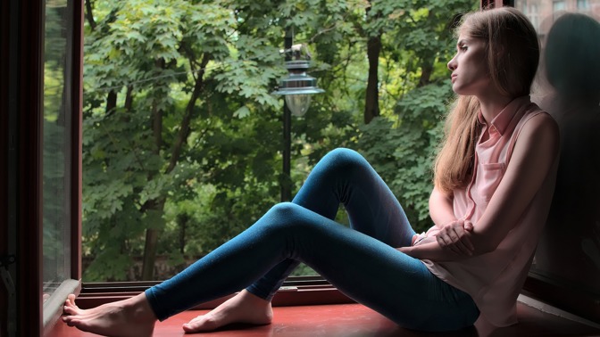 Saskie (24): V noci u rodičů mé známé mi kdosi zaťukal na okno. A pak se začaly dít věci