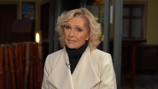 Vánoce s Helenou Vondráčkovou: Přeji všem krásné svátky, hlavně zdraví a optimismus. Dobré časy přijdou