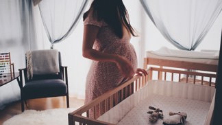 Mája (24): Partner mi v těhotenství při hádce vrazil facku. Nevím, jak se k tomu postavit