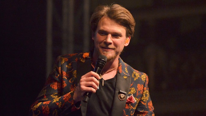 Vánoce slavných: Jak vaří rybí polévku Vojtěch Dyk, Ivana Jirešová nebo Radek Kašpárek?