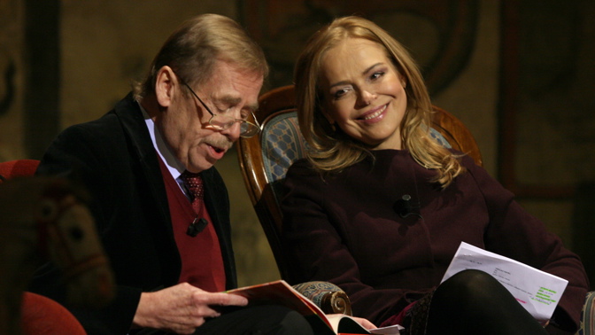 Životní lovestory Václava Havla: Jak se seznámil se svou druhou manželkou Dagmar?