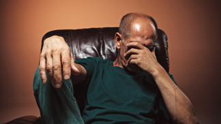 Kryštof (55): Kdysi mi na zábavě věštila z ruky neznámá žena. Mrazí mě, jak moc se trefila