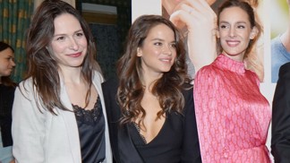 5 nejkrásnějších outfitů z premiéry filmu Srdce na dlani. Kdo dress code naopak podcenil?