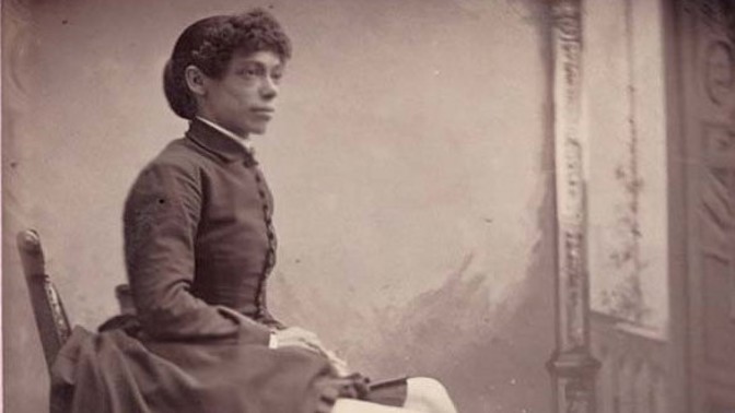 Největší nohy na světě: Fanny Mills nabízela divákům nejen svá chodidla, ale také sňatek